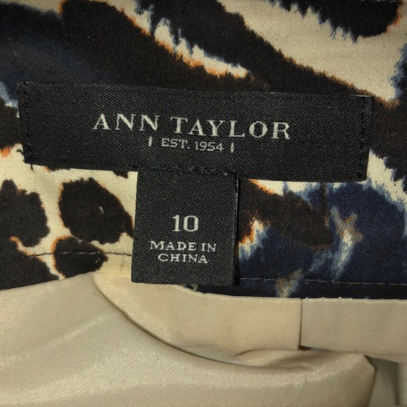 Pattern Ann Taylor pencil skirt - Picture 3 of 6